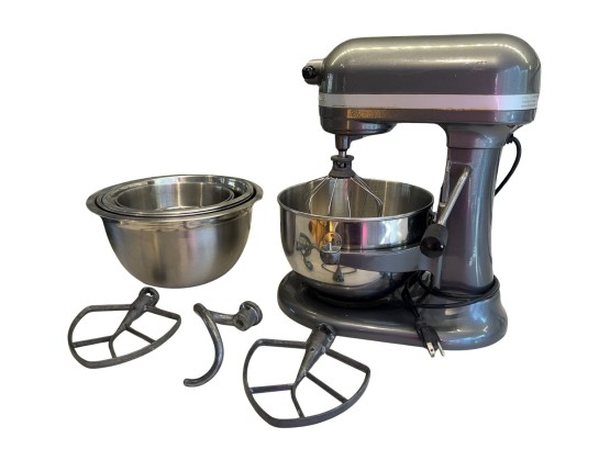 KitchenAid Professional 600 Stand Mixer With Attachments
