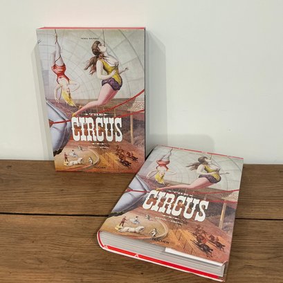 TASCHEN The Circus Book: 1870-1950 大型本 The Circus. 1870s–1950s (Multilingual Edition): Granfield