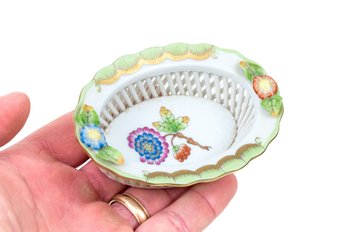 Herend Hungarian Hand-painted Enameled Porcelain Nut Dish