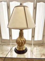 Vintage Swirled Brass With Wooden Base Table Lamp