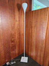 Modern Rondo Floor Lamp - Tall White Dimmable