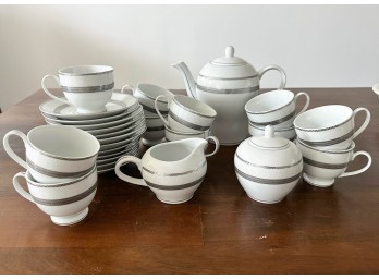 Casa Elite Home Collections Serving Ware Set