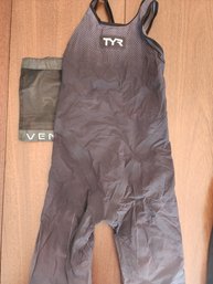 Tyr Venzo Size 30 Competition Swimsuit  Light Use