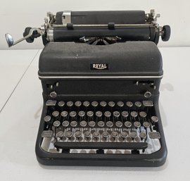 Vintage 1948 Royal Magic Margin Manual Typewriter