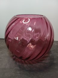 Large Vintage Cranberry Swirl Bowl #12