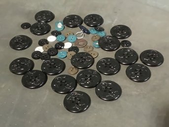 Mixed Military Buttons