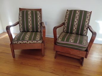 Pair Of Vintage Wood Framed Sunroom/outdoor Chairs