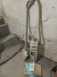 Electrolux Vacuum With Bags