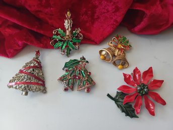 Christmas Pin Lot #12