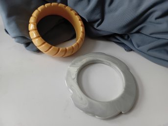 Vintage Bakelite? Bangle Lot #1