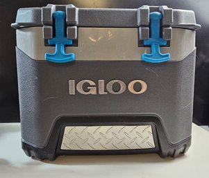 25qt Igloo Heavy Duty BMX Ice Chest Cooler (Retails $200)