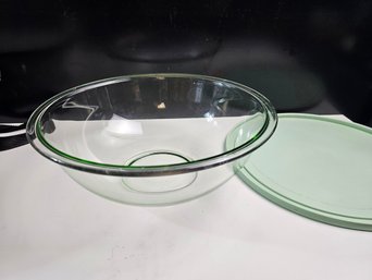 Martha Sterwart Large Glass Bowl And Carring Case