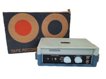 Norwood 4 Transistor Mini Tape Recorder Model T401 With  Original Box