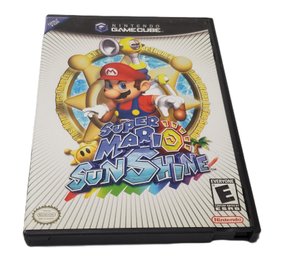 2002 Nintendo GameCube Super Mario Sunshine Video Game W/ Case & Manual