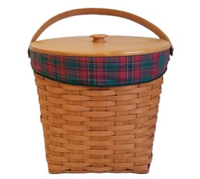 Longaberger 1998 Holiday Hostess Winter Wishes Basket Combo W/Longaberger Lid, Liner & Plastic Protector