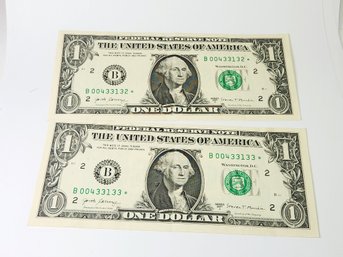 2  - $1 Dollar  Consecutive # *STAR Notes / US Bills