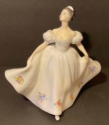 Royal Doulton HN2789, Kate 1977 Figurine