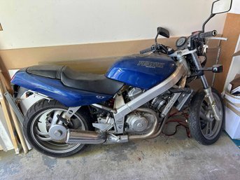 1988 Honda Hawk GT NT 650 Motorcycle For Restoration And Spare Parts