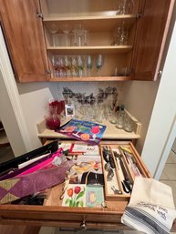 Glasses, Stems, Napkins, Openers, Bags, Gadgets And More, Generous Lot