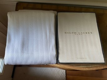 NIB Dining Table Linen 70' X 144'