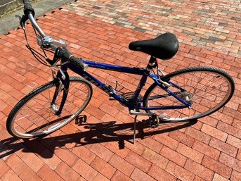 TREK 7300 Mans Bike, Blue