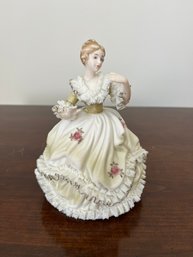 Vintage 1940 Ardalt Bisque Porcelain Lacy Lady Music Box