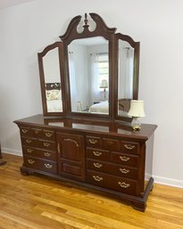 Thomasville Collectors Cherry Dresser With Mirror