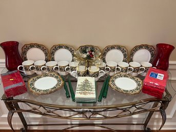 Wedgewood Sherwood Christmas Bone China, Luncheon Service PLUS