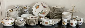 Royal Worcester EVESHAM, 1961 Service For 12 PLUS