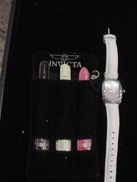 INVICTA   Watch Set With 4  Interchangeable Bands.