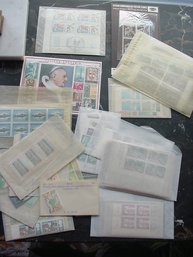 Large , 100's Accumulation Of Foreign Stamps Mostly MNH In Glassines