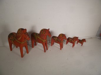 Vintage Handpainted Set Of Wooden Swedish Horses