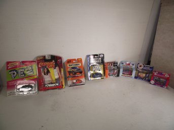 VINTAGE SMALL DIECAST CRS ON CARD AND IN BOX LOT.