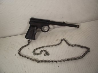 VINTAGE CARNIVAL GAME GUN.