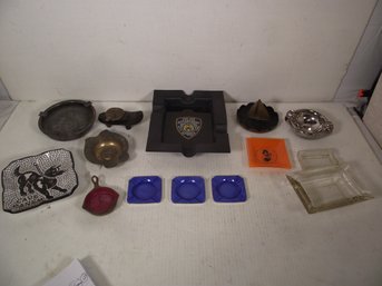 LOT OF 13 VINTAGE ASHTRAYS.