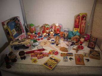 MISC. VINTAGE TOY LOT.