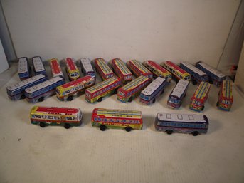 VINTAGE TIN TOY BUS LOT.