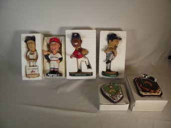 Lot Of Four (4) Bobble Heads And Two (2) Stadiums With Boxes