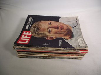 Lot Of Twenty-two (22) Vintage Life And Look Magazines