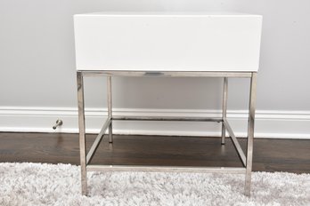 Lacquer Night Stand With One Drawer