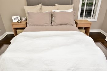 Restoration Hardware, Calvin Klein, Egyptian Cotten Queen Size Bedding