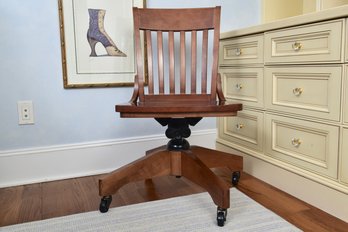 Williams Sonoma Americana Series Adjustable Desk Chair On Casters