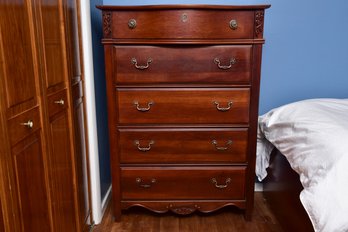Chippendale Style Mahogany Veneer Chest Of Drawers