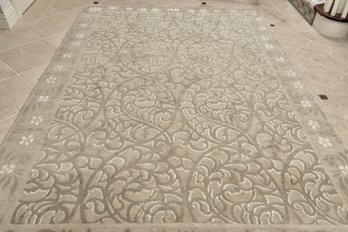 Hand Knotted Area Rug With Padding