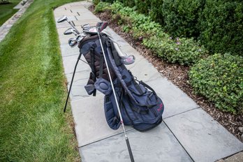 Nice Set Of Golf Clubs With Bag For Both Intermediate And Seasoned Players