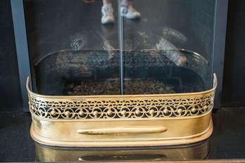Georgian Polished Brass Firescreen Fender With Punchcut Openwork