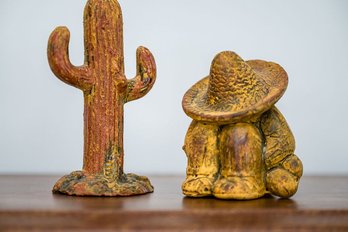 Vintage Southwest Or Central America / Mexico Art Pottery Figurines