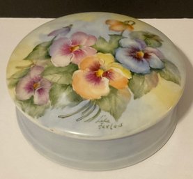 Limoges, France Round Keepsake Box