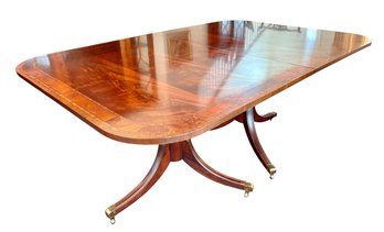 Hickory Chairs Co' Double Pedestal Beautiful Inlaid Extended Dining Table.