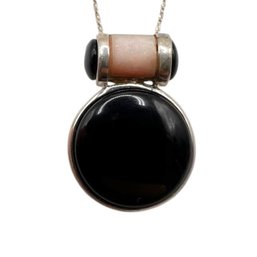 (B1) Italian Sterling Silver Mother Of Pearl And Onyx Chain Link Necklace